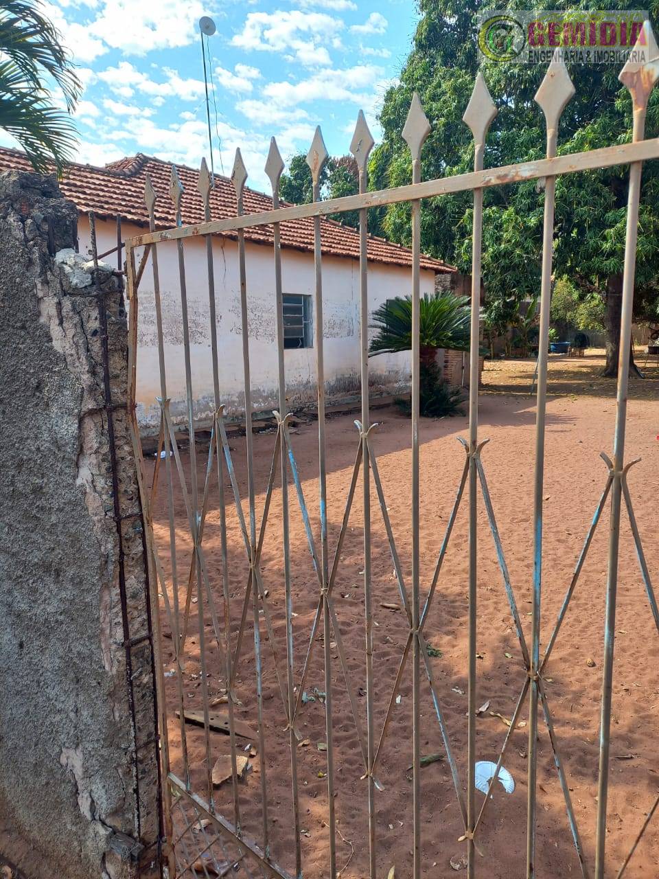 Casa para venda ou locação com 3 quartos, 1000m² - VILA NOVA,Três Lagoas